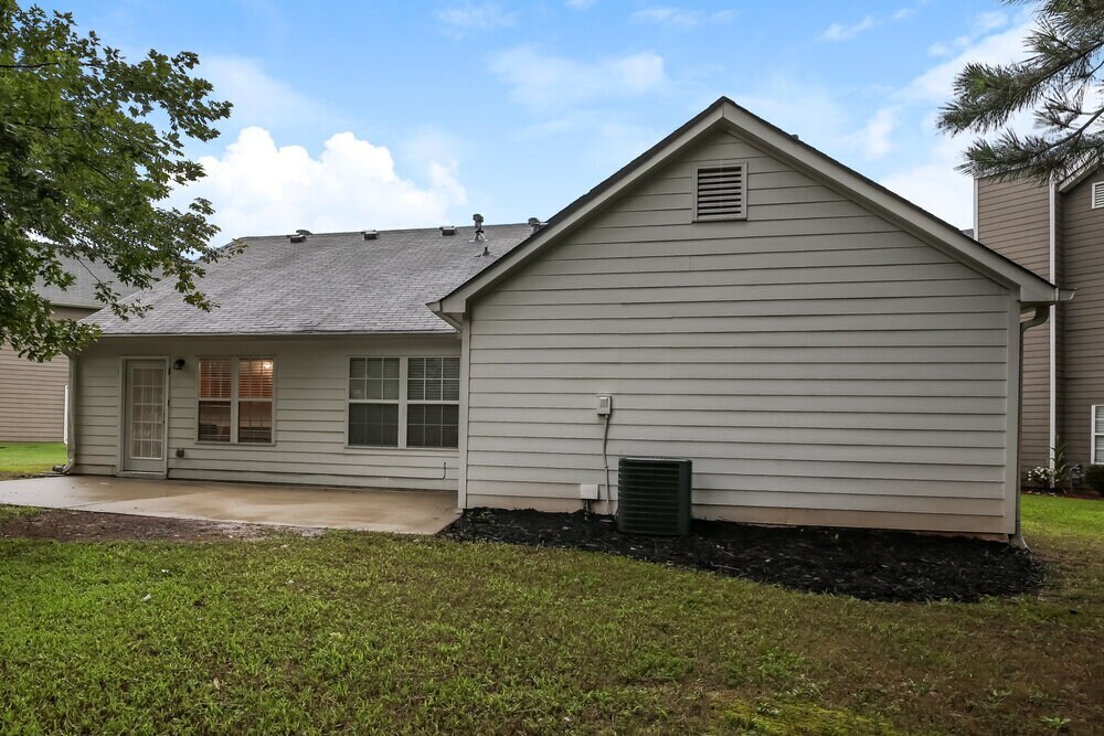 Building Photo - 3985 Vail Cir