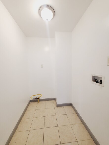 Building Photo - 19 Parnell Pl