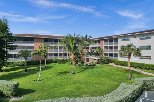 Building Photo - 2501 S Ocean Blvd