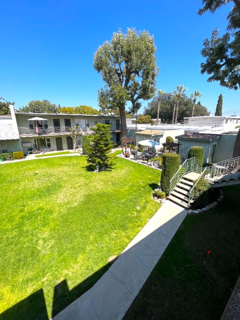 Building Photo - 146 S Princeton Ave