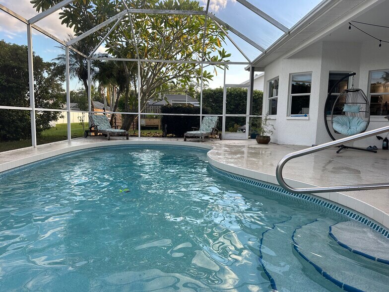 Building Photo - 5738 39th Street Cir E