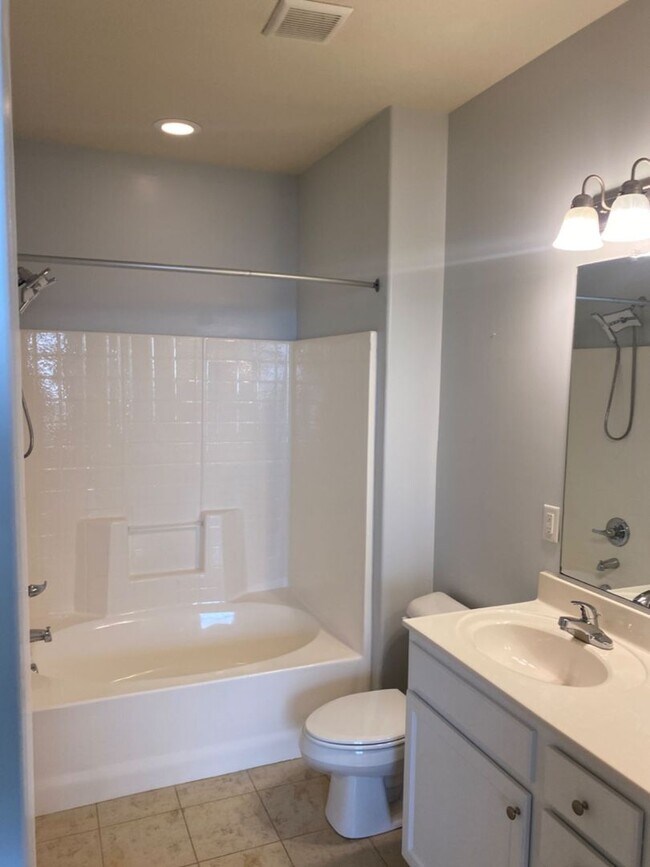 Building Photo - 5500 Muth Ct
