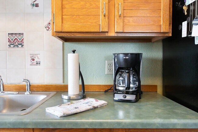 Building Photo - 716 Lagoon Dr