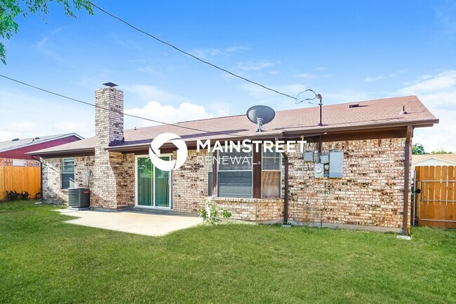 Building Photo - 6409 Stardust Dr S