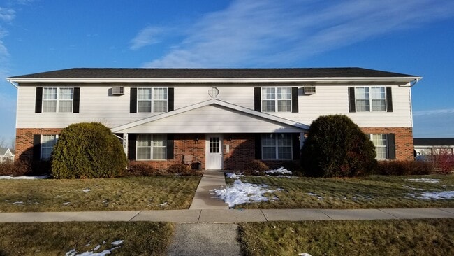 Primary Photo - 2235 Sylvan Way