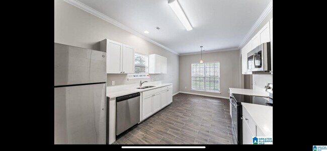 Building Photo - 683 Waterford Ln