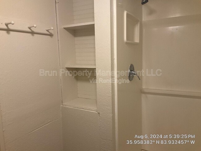 Building Photo - 1628 Clinch Ave