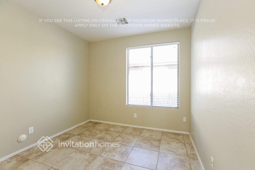 Building Photo - 10205 W Cordes Rd