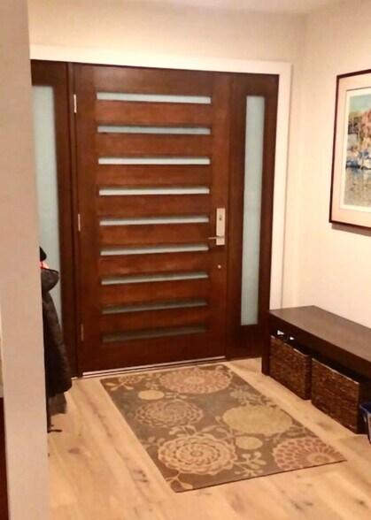 Building Photo - 17712 Collins Cir