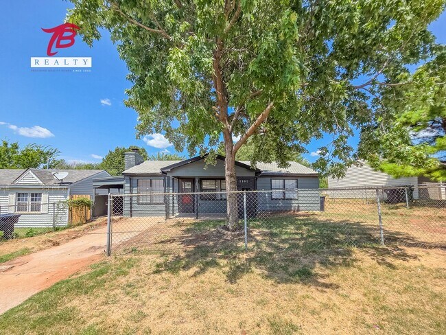 Building Photo - Charming and Newly Renovated 4-Bedroom Hom...