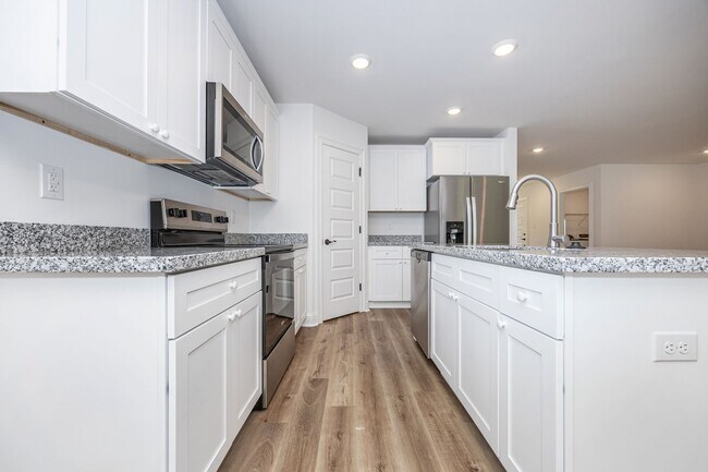 Building Photo - Brand-New Pet-Friendly 3BR/3BA Home with Large Bonus Room in Ocean Springs!