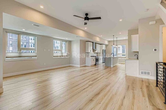 Building Photo - 3580 Uinta St