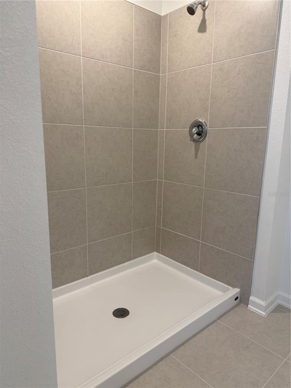 Building Photo - 3443 Howell Dr