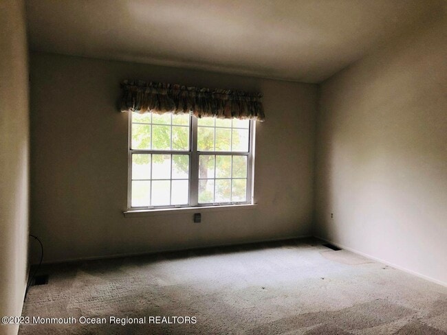 Building Photo - 9 Hancock Ln