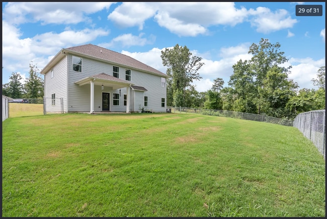 Building Photo - 6643 White Oak Ln