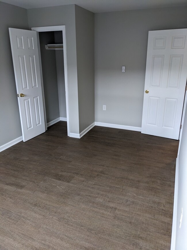 Building Photo - 1660 S Braddock St