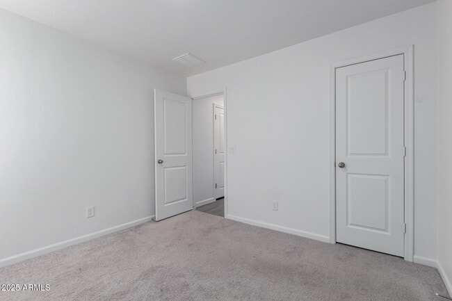 Building Photo - 9930 W Carousel Dr