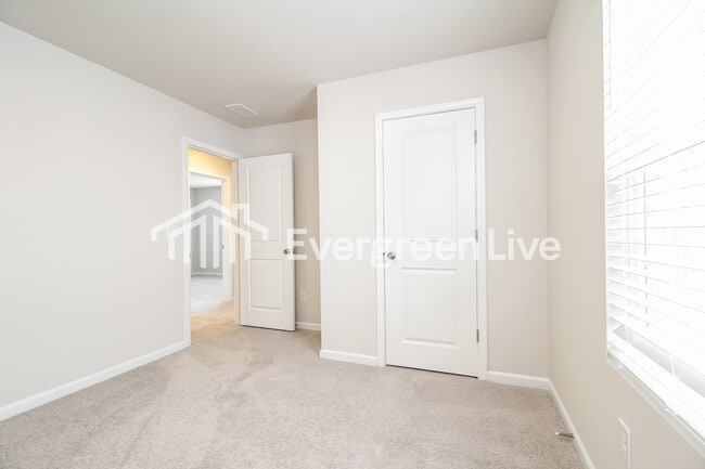 Building Photo - now