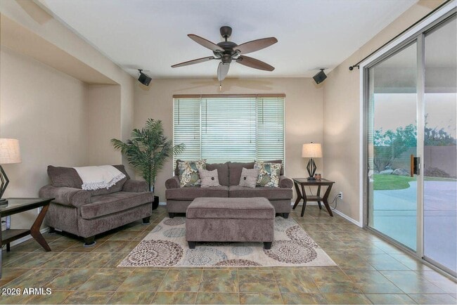 Building Photo - 2023 W Shackleton Dr