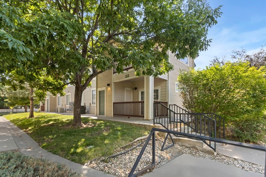 Building Photo - 3002 W Elizabeth St