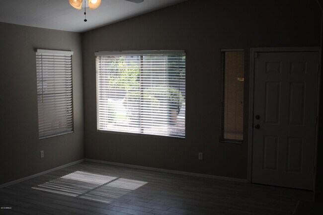 Building Photo - 6123 N 135th Dr