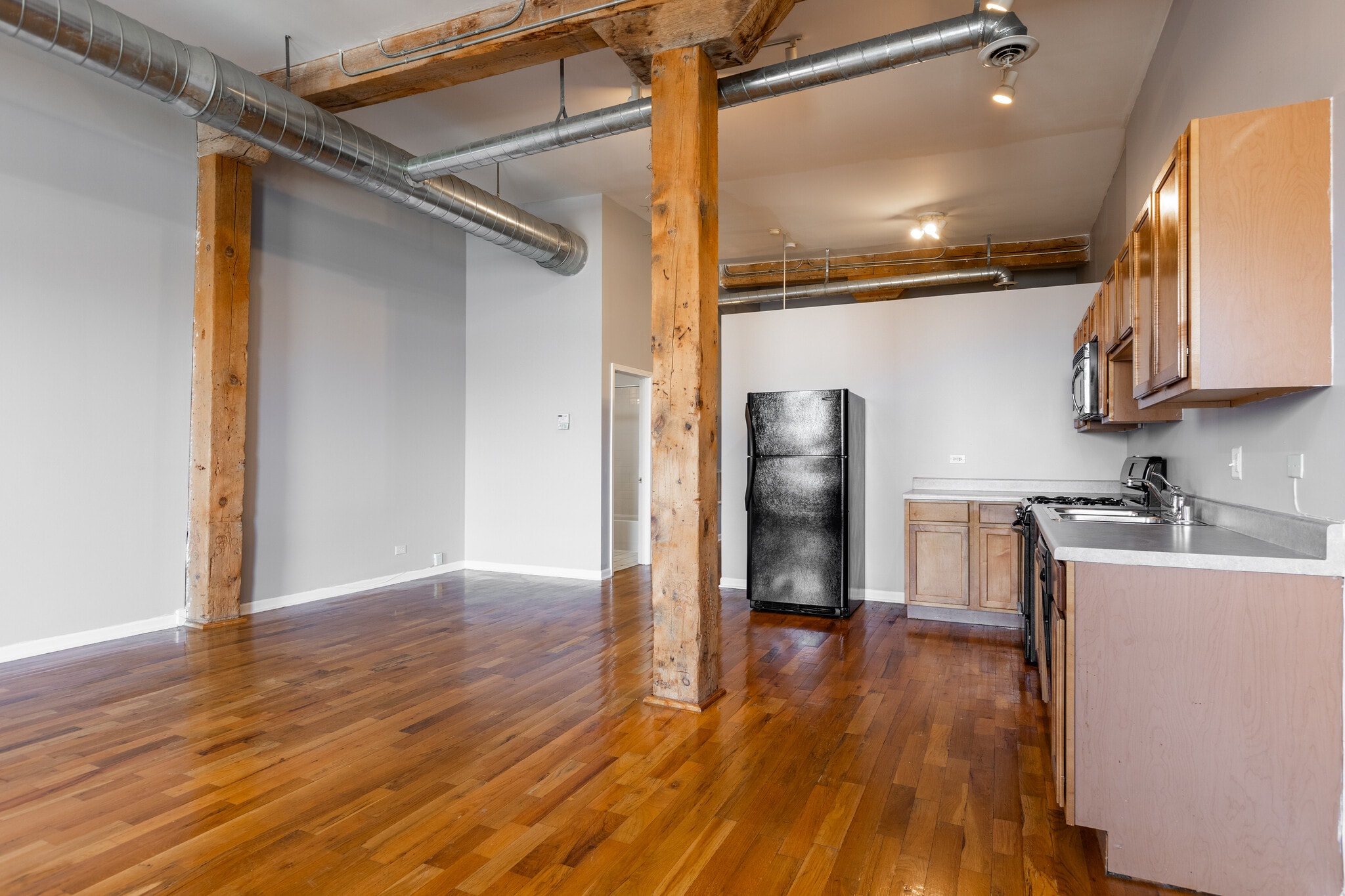 Building Photo - 1820 S Bishop St