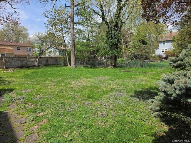 Building Photo - 60 Main St