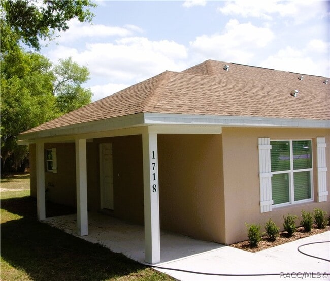 Building Photo - 1718 Tuttle St