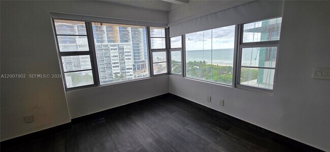 Building Photo - 5255 Collins Ave