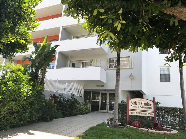 Building Photo - 18001 N Bay Rd