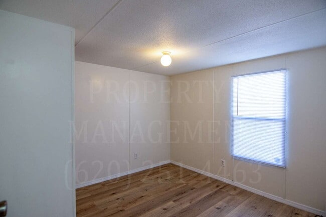 Building Photo - 2-Bed 2-Bath