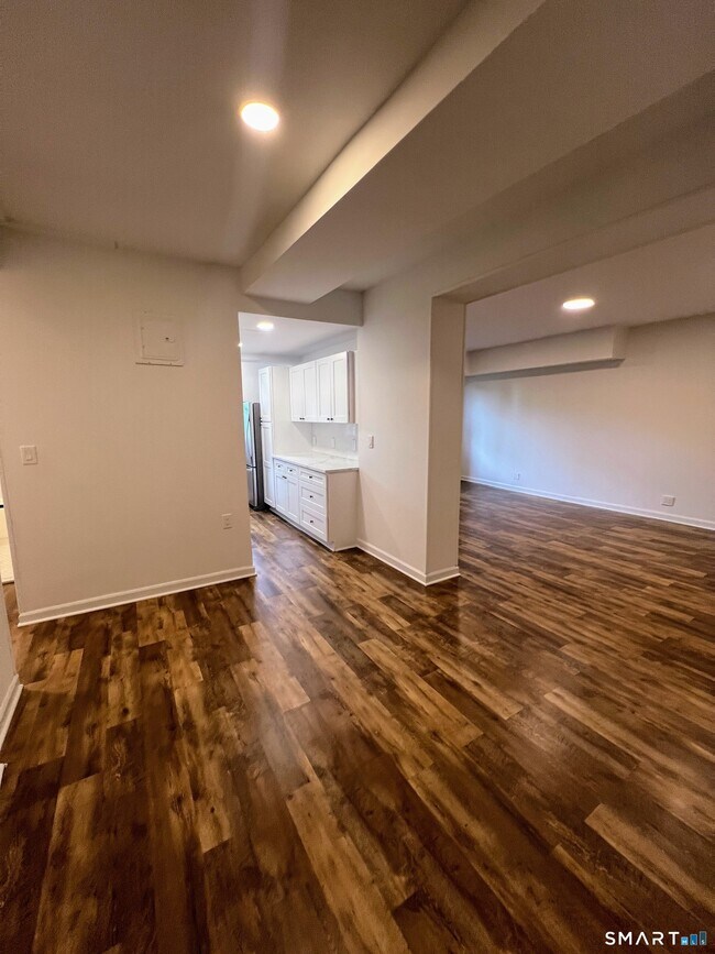 Building Photo - 70 Strawberry Hill Ave