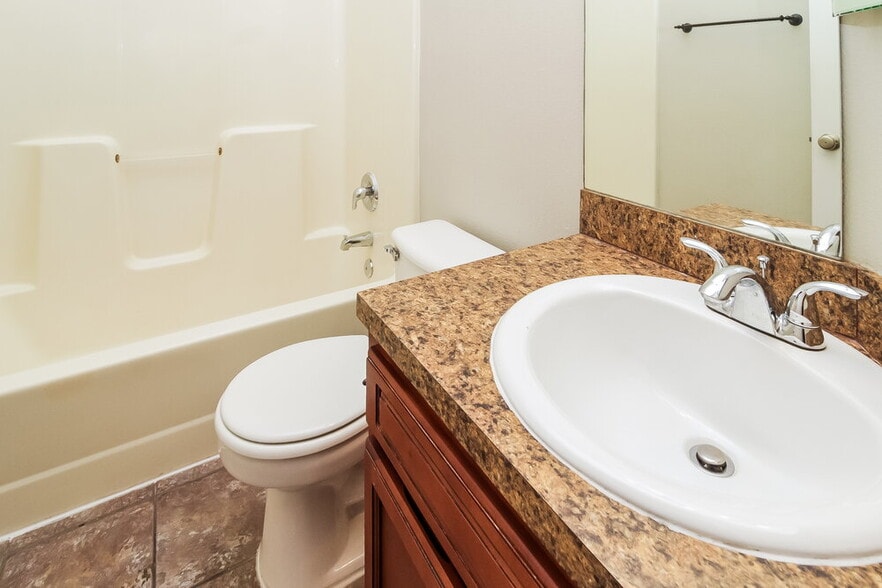 Building Photo - 12848 Parkbury Dr