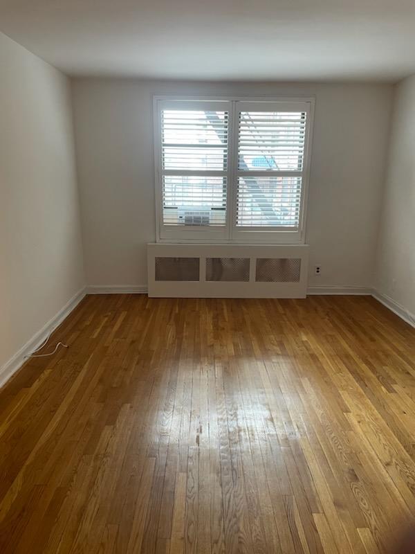 Living Room - 9511 Shore Rd