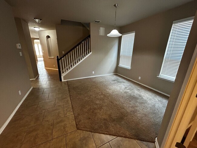 Building Photo - 618 Holliman Pkwy
