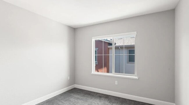 Building Photo - Spacious 5-Bedroom Home with Room to Live, Work & Relax