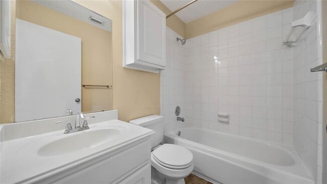 Building Photo - 9719 Goldenglade Dr