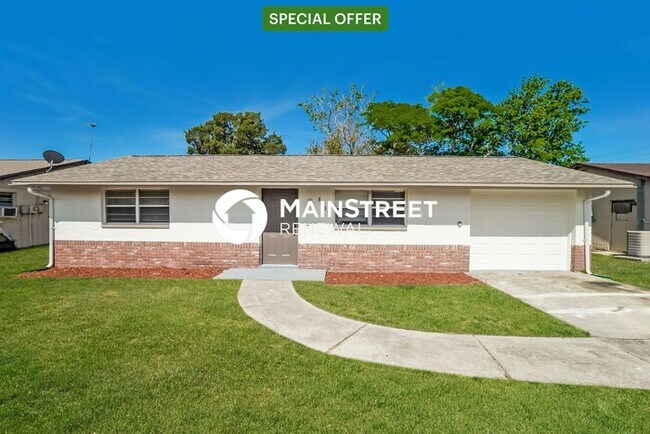 Primary Photo - 2 Bedroom Pet-Friendly Home in Port Richey...