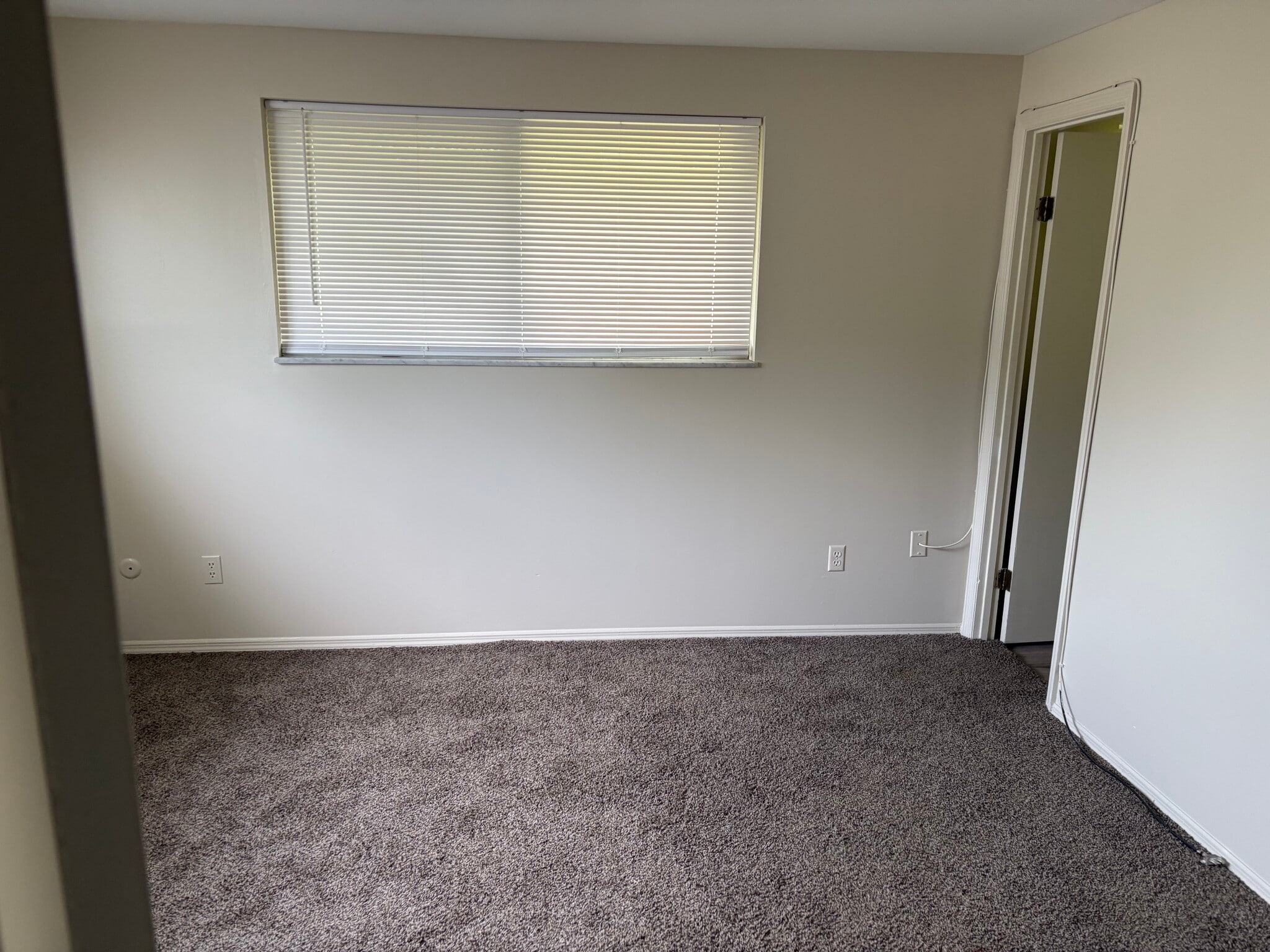Building Photo - 7781 Sebring Dr