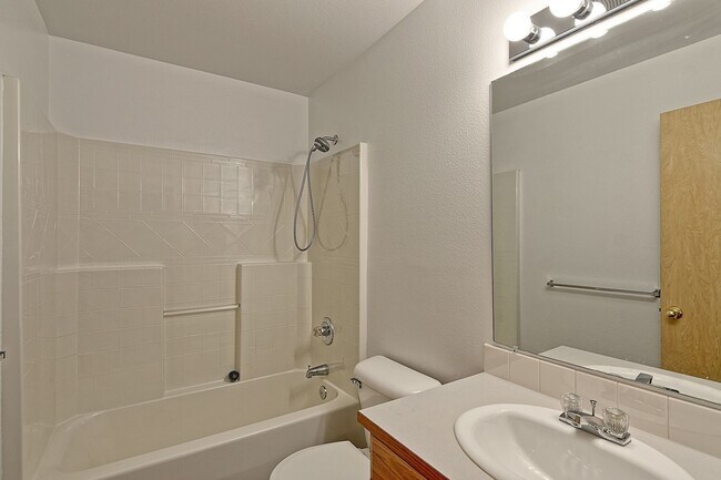 Building Photo - 0551