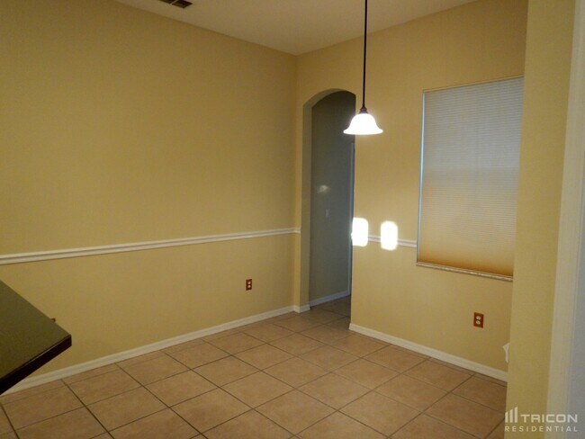 Building Photo - 1504 Canoe Drive Lutz FL