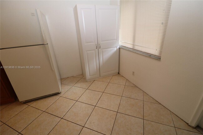 Building Photo - 59 NW 37th St