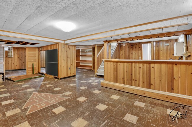 Building Photo - 1619 Progress