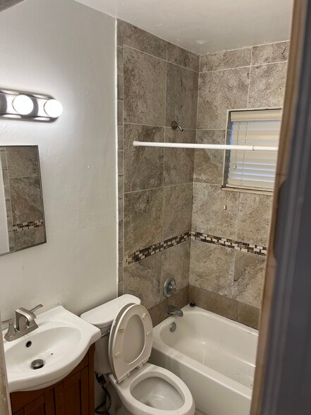 Building Photo - 739 NW 53rd St