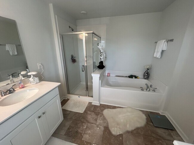 Building Photo - 2769 Prince Charles Ct