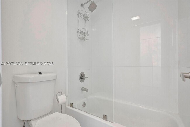 Building Photo - 20515 E Country Club Dr
