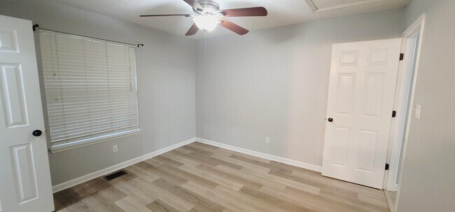 Building Photo - 2419 Nugget Ln