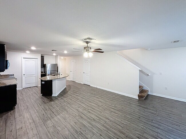 Building Photo - 5426 Companion Ln