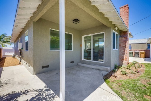Building Photo - 912 S Courtney Ave