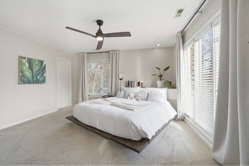 Building Photo - 63 Queens Ct